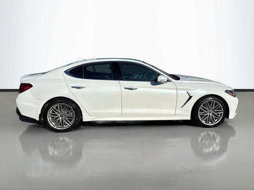 2021 Genesis G70 2.0T RWD