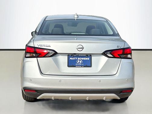 2023 Nissan Versa 1.6 SV