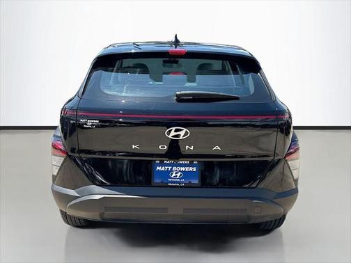 2025 Hyundai KONA SE