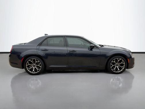 2016 Chrysler 300 S