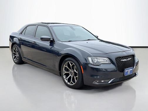 2016 Chrysler 300 S