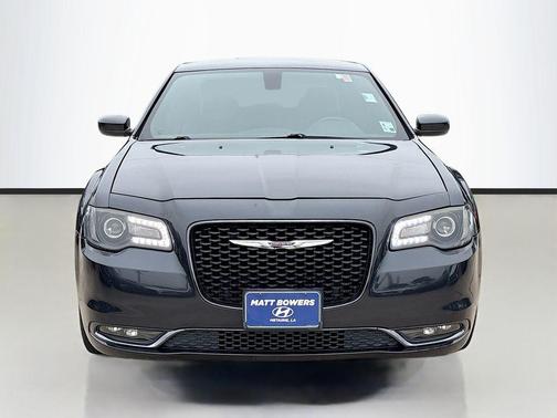 2016 Chrysler 300 S