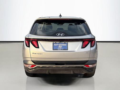 2023 Hyundai TUCSON SE
