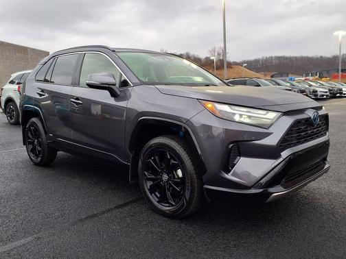 2023 Toyota RAV4 Hybrid SE