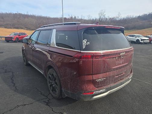 2024 Kia Carnival SX