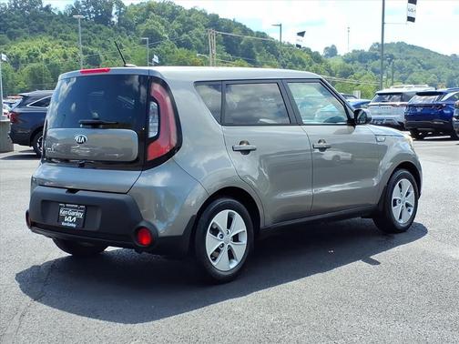2016 Kia Soul Base