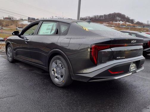 2026 Kia K4 LX
