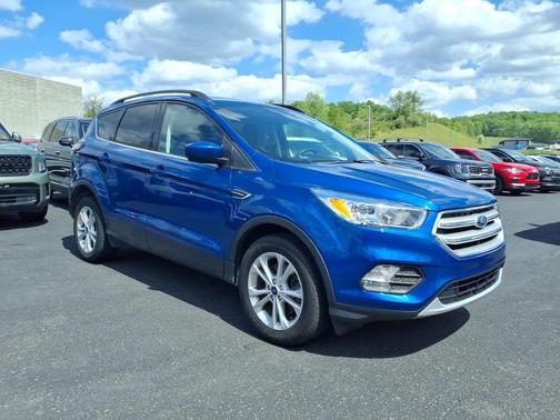 Lightning Blue 2018 Ford Escape SE