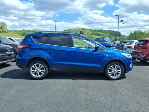 Lightning Blue 2018 Ford Escape SE