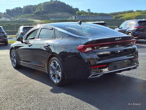 2023 Kia K5 EX