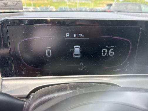 Snow White Pearl 2024 Kia Seltos LX