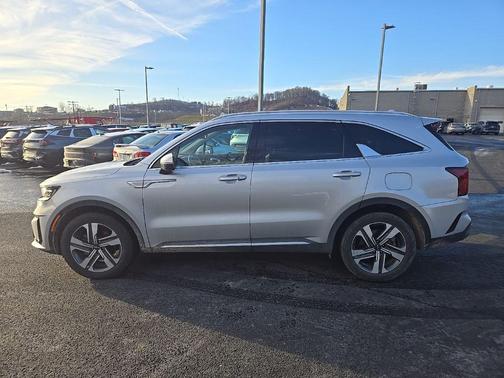 2023 Kia Sorento Plug-In Hybrid SX Prestige