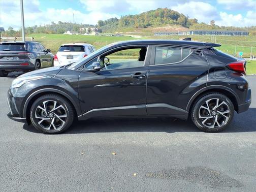 2021 Toyota C-HR XLE