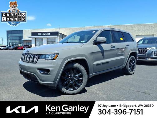 Sting-Gray Clearcoat 2020 Jeep Grand Cherokee Altitude