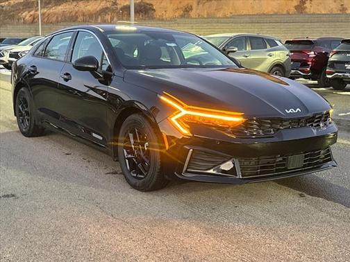 2025 Kia K5 LXS