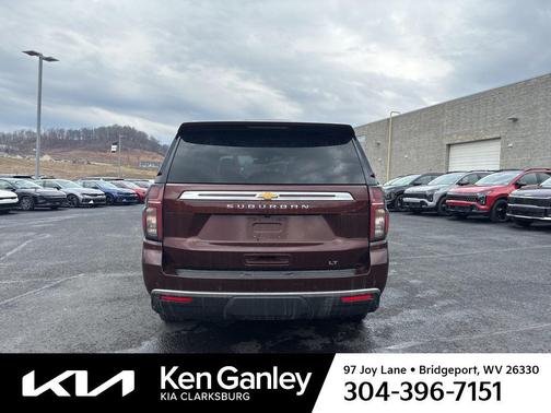 2022 Chevrolet Suburban LT