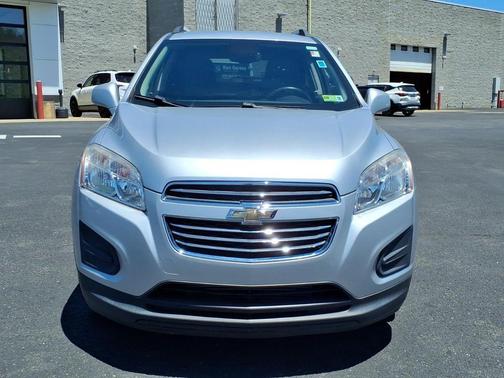 Silver Ice Metallic 2016 Chevrolet Trax LT