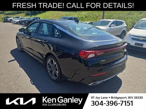 2022 Kia K5 EX