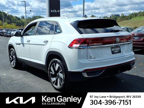 2024 Volkswagen Atlas Cross Sport 2.0T SE w/Technology 4MOTION