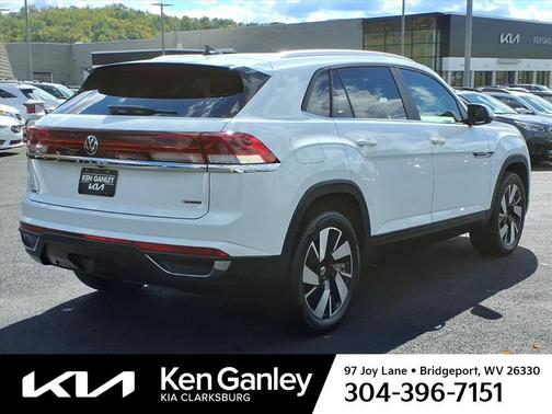 2024 Volkswagen Atlas Cross Sport 2.0T SE w/Technology 4MOTION
