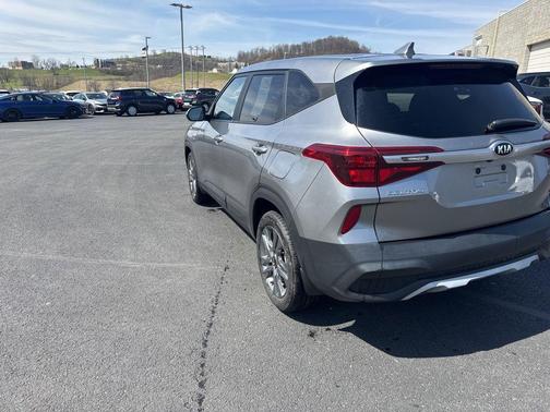 2021 Kia Seltos LX