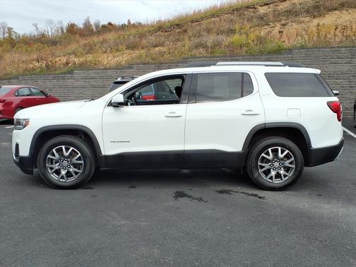 2023 GMC Acadia AWD SLT