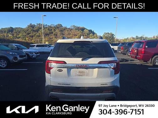 2023 GMC Acadia AWD SLT