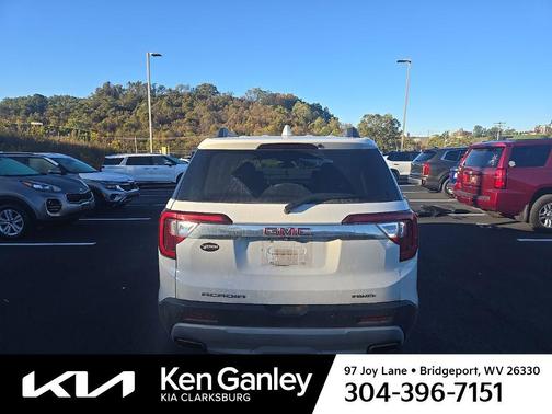 2023 GMC Acadia AWD SLT