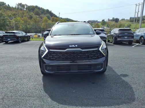 Ebony Black 2023 Kia Sportage S