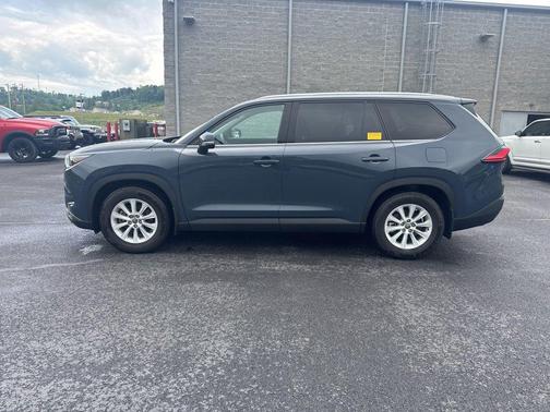 Storm Cloud 2024 Toyota Grand Highlander Hybrid XLE