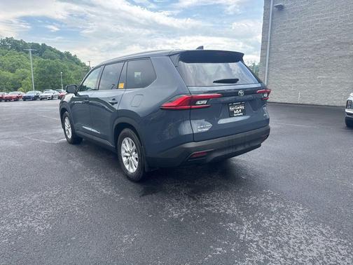 Storm Cloud 2024 Toyota Grand Highlander Hybrid XLE