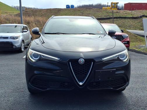 2018 Alfa Romeo Stelvio Sport