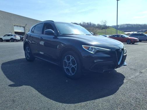 2018 Alfa Romeo Stelvio Sport