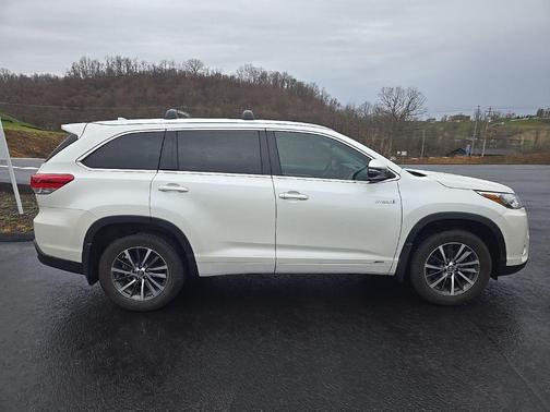 2017 Toyota Highlander Hybrid XLE