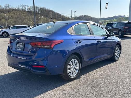 2022 Hyundai Accent SE