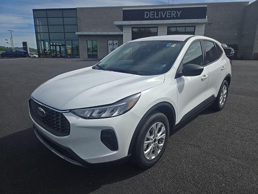Oxford White 2025 Ford Escape Active