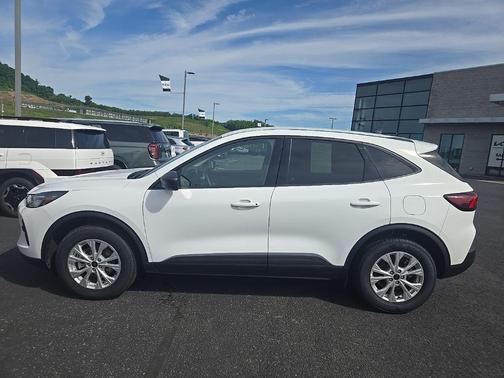 Oxford White 2025 Ford Escape Active
