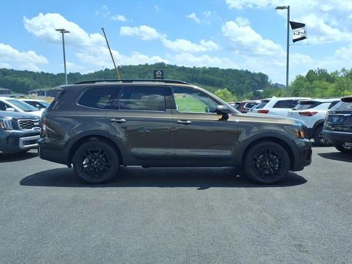 Dark Moss 2024 Kia Telluride SX X-Line