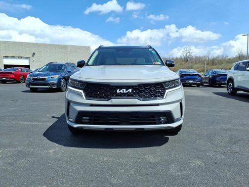 Wolf Gray 2022 Kia Sorento SX