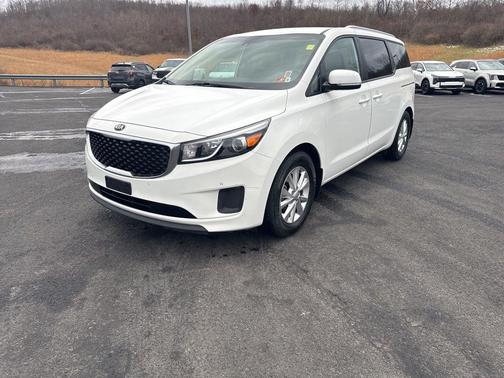 2017 Kia Sedona LX