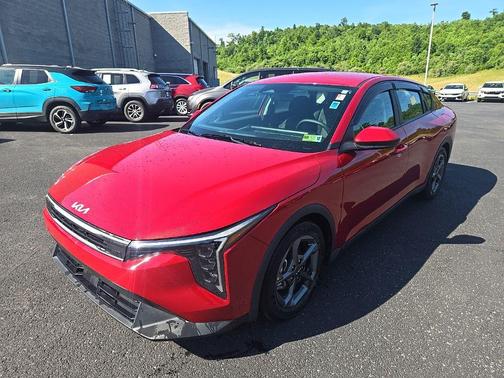Currant Red 2025 Kia K4 LXS