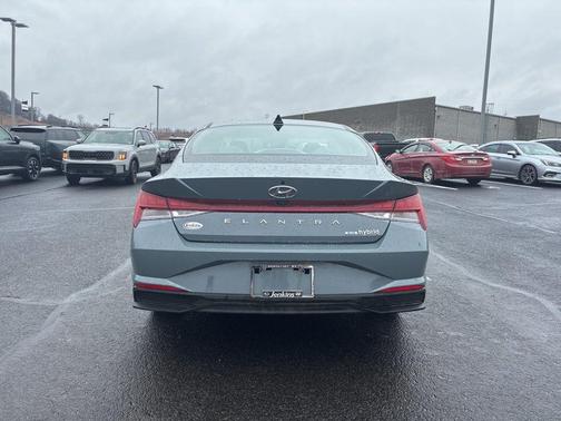 2023 Hyundai ELANTRA HEV Blue