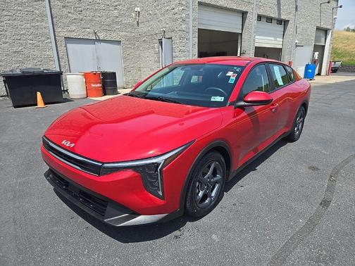 Currant Red 2025 Kia K4 LXS
