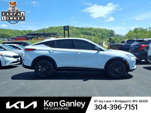Summit White 2025 Buick Envista Sport Touring FWD