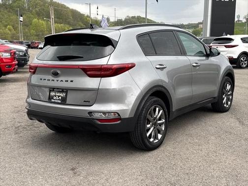 2022 Kia Sportage S