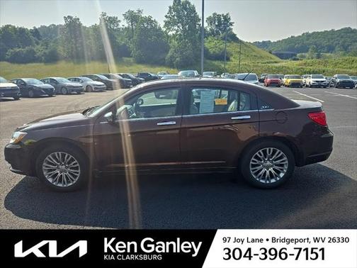 2012 Chrysler 200 Limited