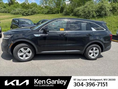 2022 Kia Sorento LX