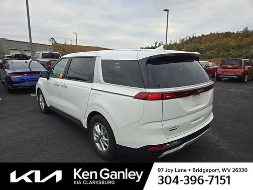 2023 Kia Carnival LX