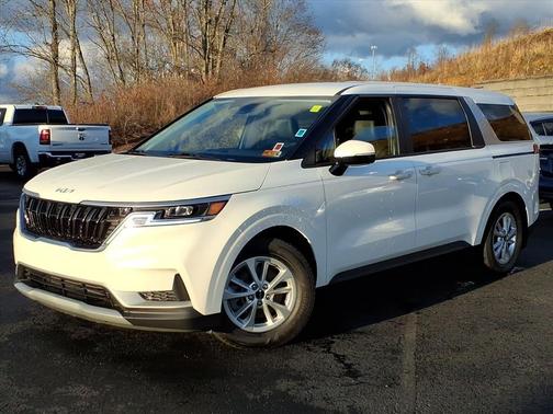 2023 Kia Carnival LX