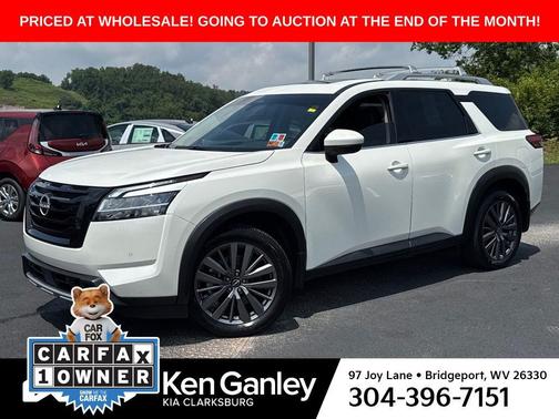 2023 Nissan Pathfinder SL 4WD